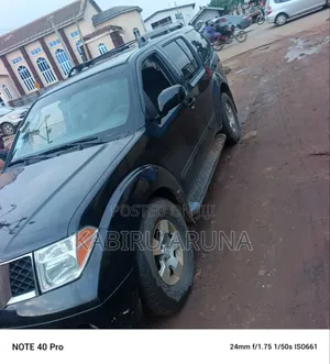 Nissan Pathfinder 2007 Blue