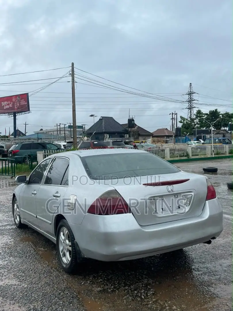 Honda Accord 2007 Silver