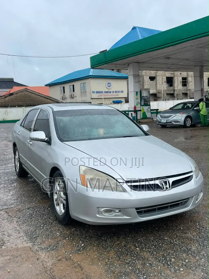 Honda Accord 2007 Silver