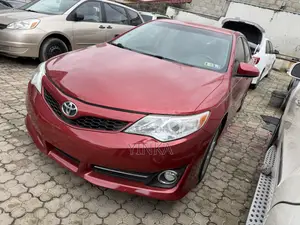Toyota Camry 2012 Red