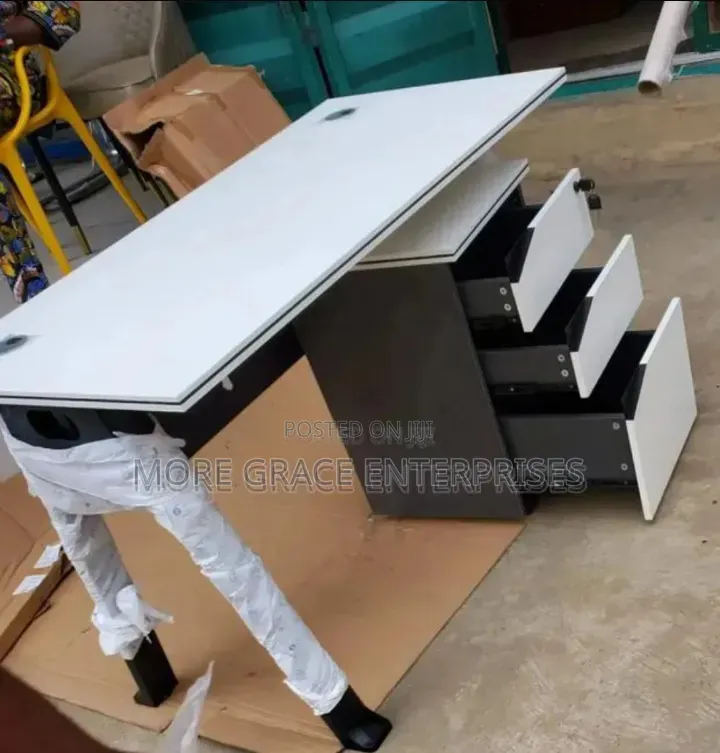 1.2 Meter Office Desk for Staff(Imported)