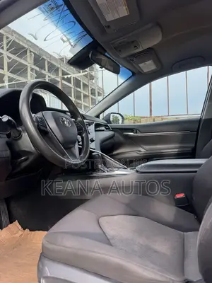 Toyota Camry 2019