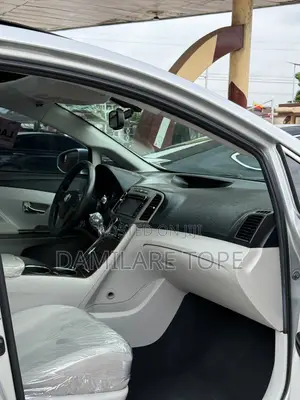Toyota Avanza 2013 Silver