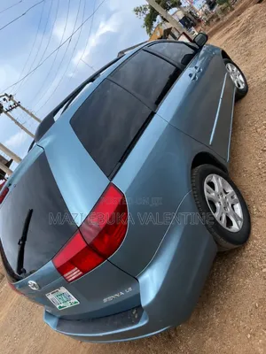 Toyota Sienna 2005 Green