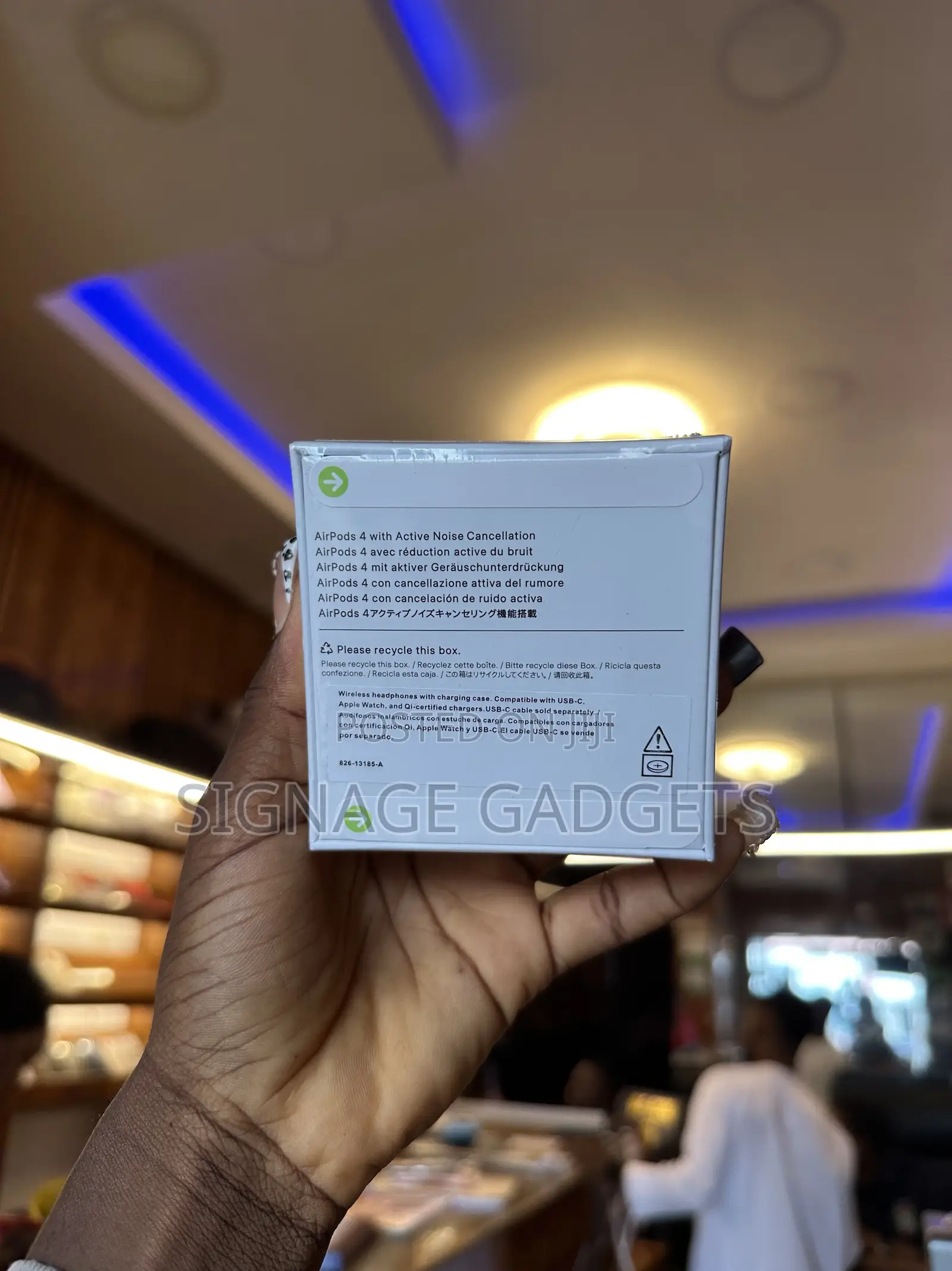 AirPods 4 ANC