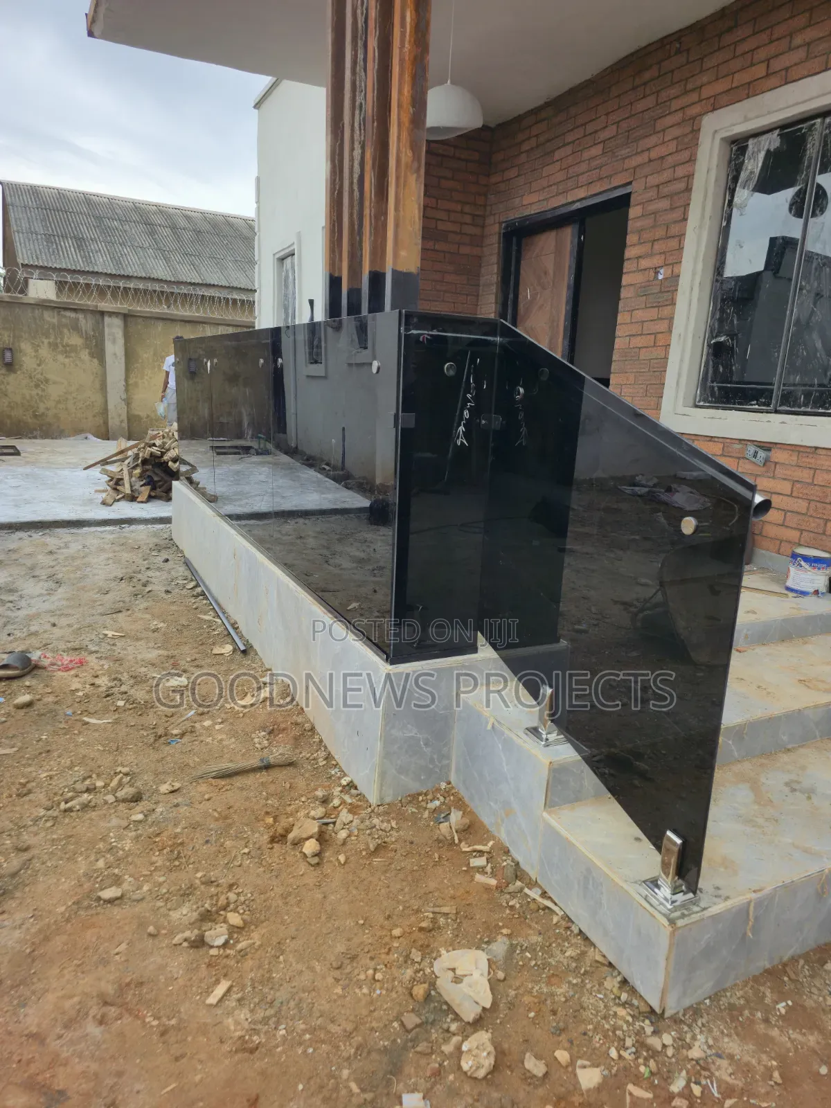 Frameless Balcony Black Glass Handrail