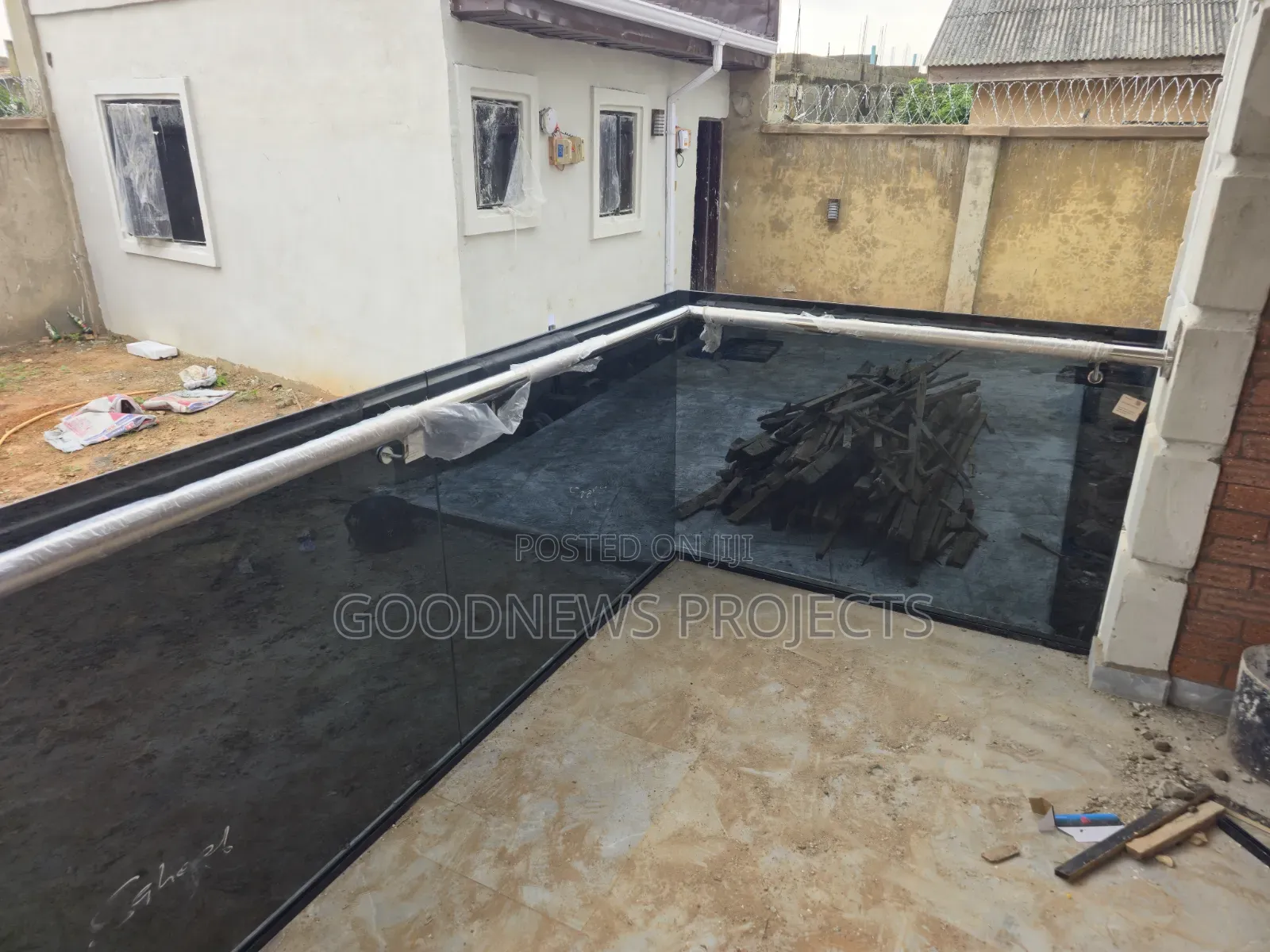 Frameless Balcony Black Glass Handrail