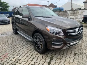 Mercedes-Benz GLE-Class 2017 Brown
