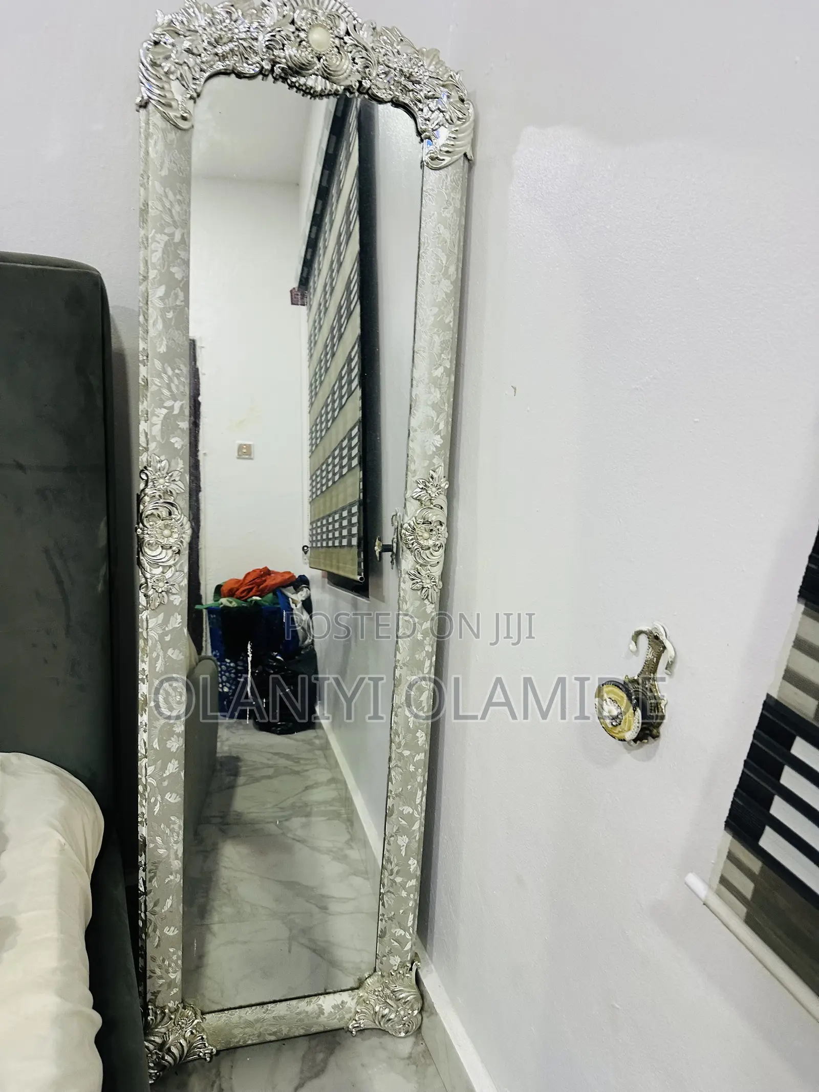 Standing Dressing Mirror