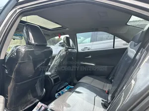 Toyota Camry SE 4dr Sedan (2.5L 4cyl 6A) 2013 Gray