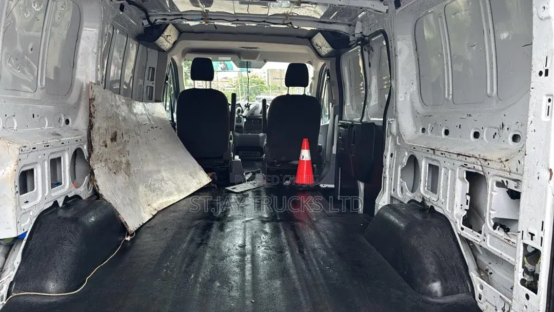 Ford Transit 2015 White