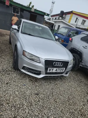 Audi A4 2.0T Premium 2011 Silver