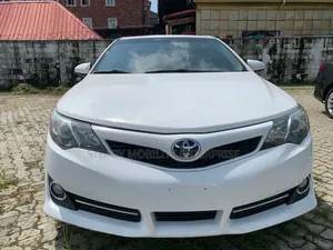 Toyota Camry 2012 White