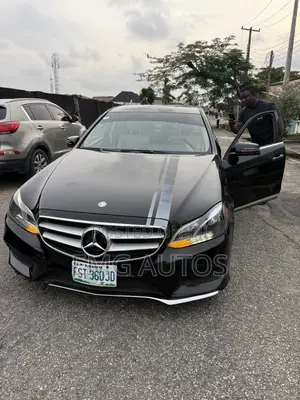 Mercedes-Benz E350 Base 4Matic Sedan AWD (3.5L 6cyl 7A) 2014 Black
