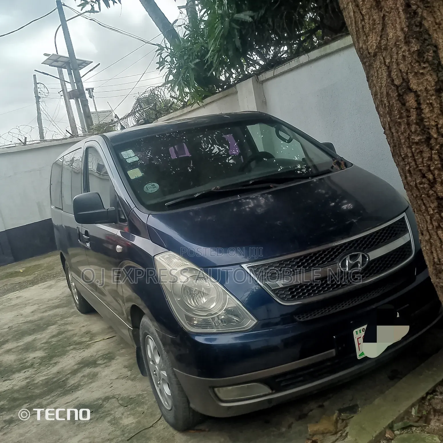 Hyundai H1 2014 Blue