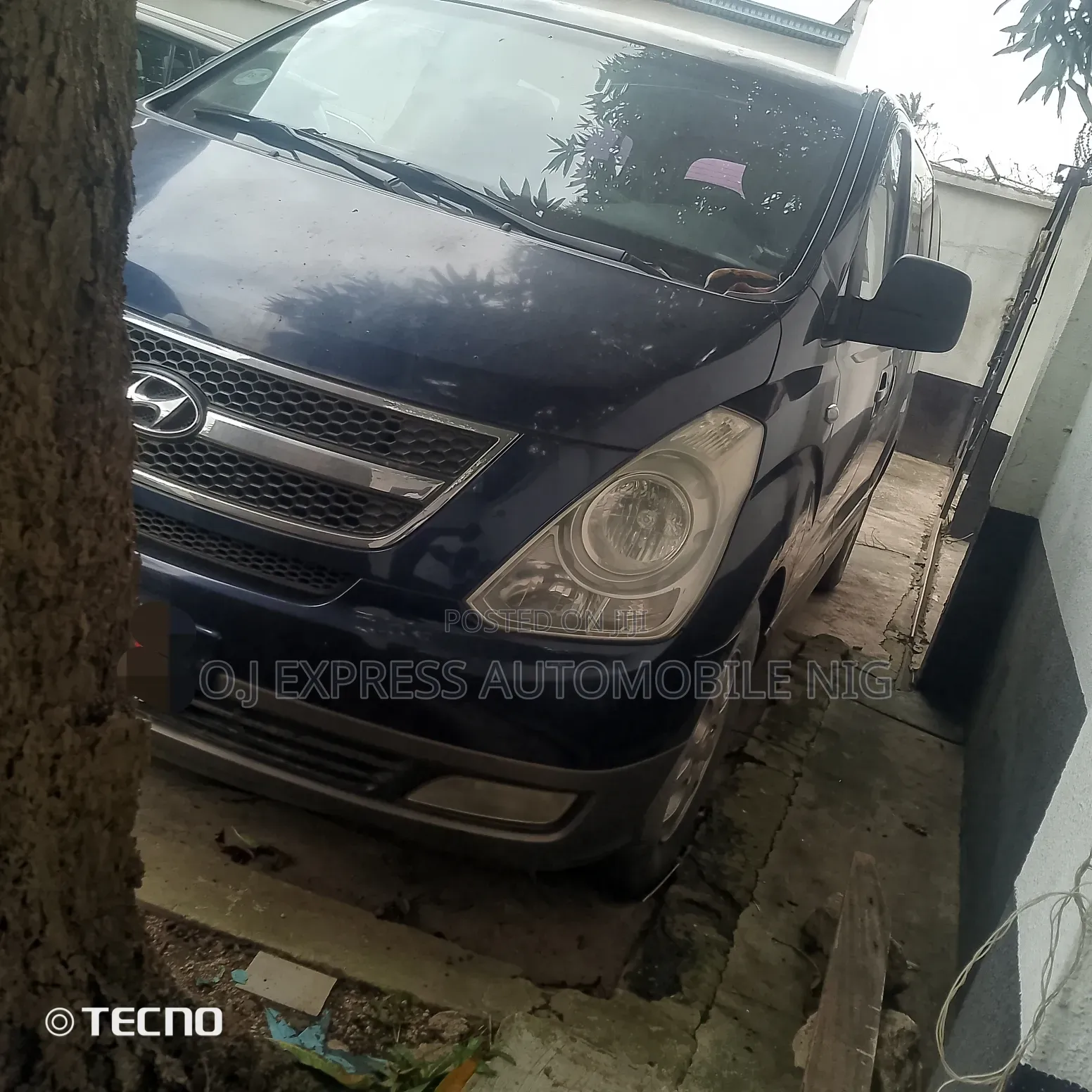 Hyundai H1 2014 Blue