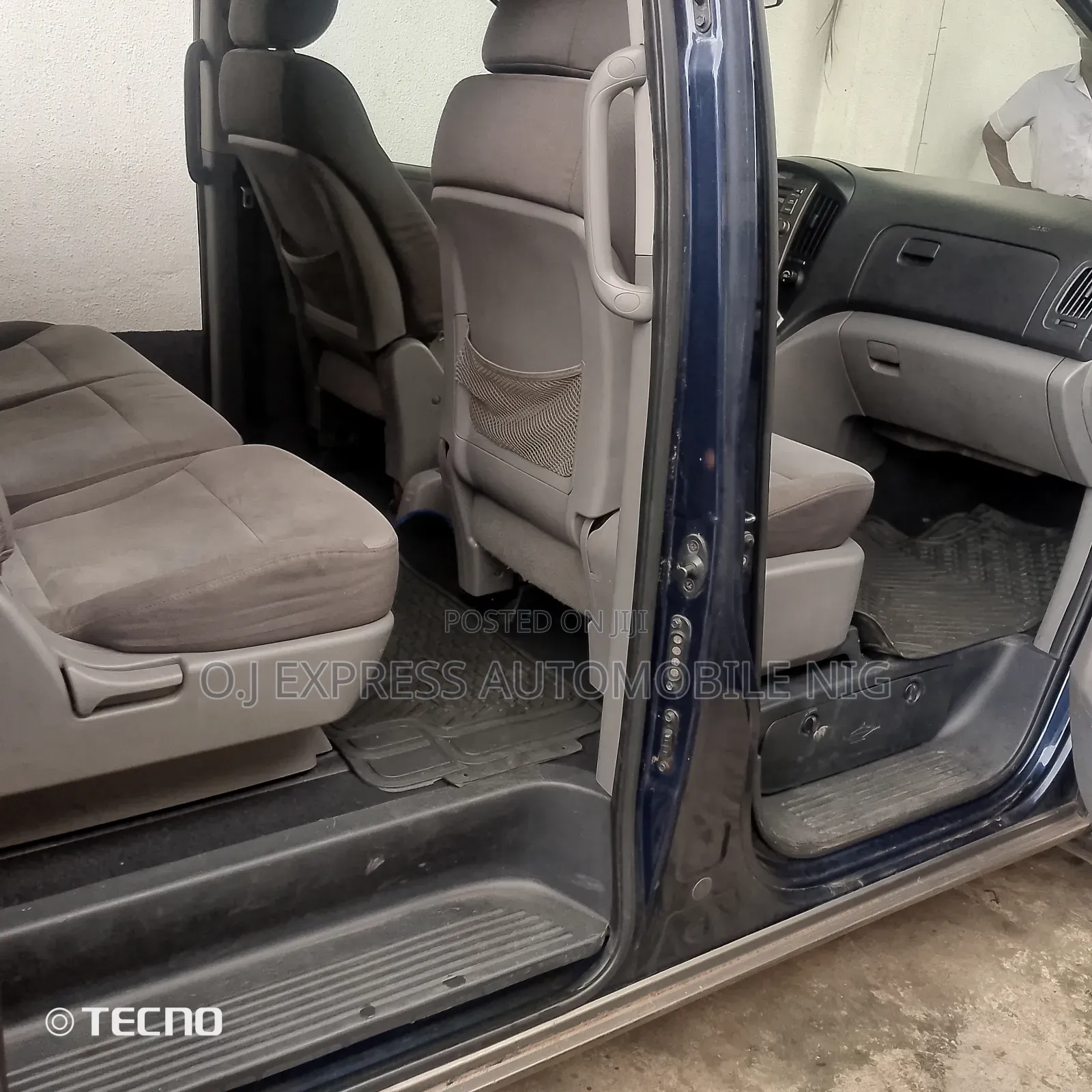Hyundai H1 2014 Blue