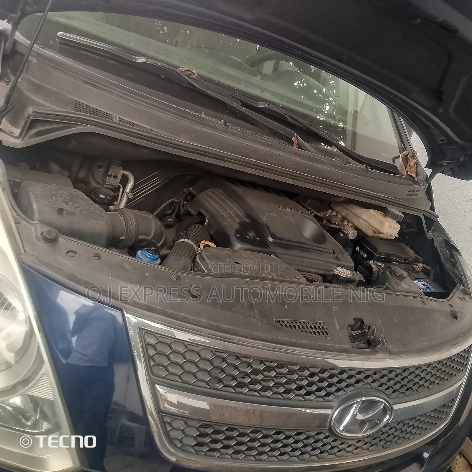 Hyundai H1 2014 Blue