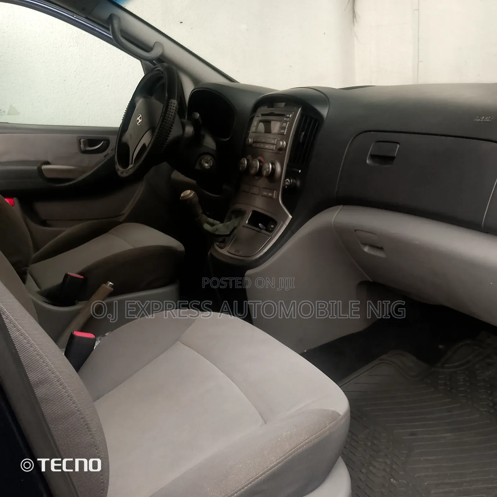 Hyundai H1 2014 Blue