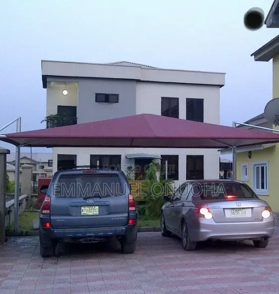 Lux Park Carport