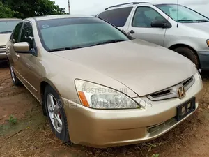 Honda Accord 2004 Gold