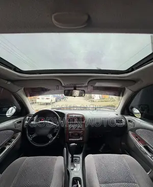 Toyota Avensis Wagon 2003 Silver