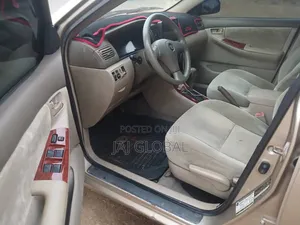 Toyota Corolla 2005 Gold