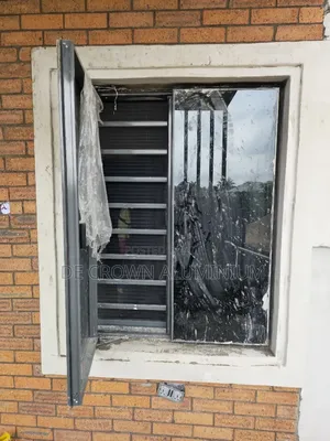 Frameless Aluminium Window With Burglary Proof and Net