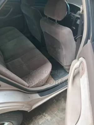 Toyota Camry 2001 Gold