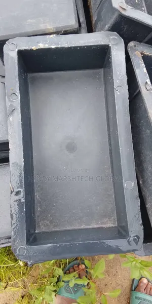 Interlock Mold
