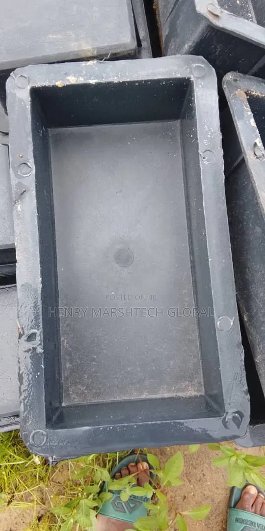 Interlock Mold