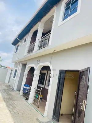 3bdrm Apartment in Abeese Elebu, Akala Express for rent