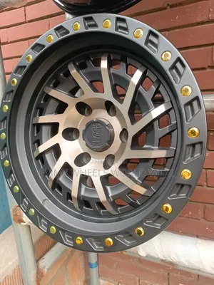 17inches for Toyota Hilux ,Tacoma 2025/6 Available in Stock