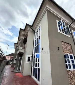 Furnished 6bdrm Duplex in Eliozu for sale