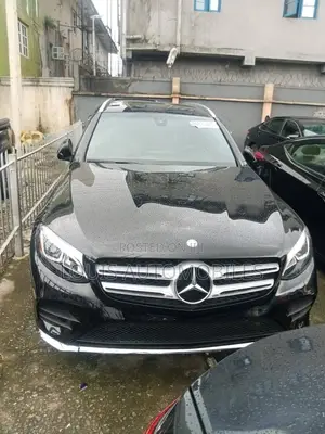Mercedes-Benz C300 2015 Black