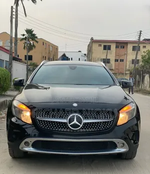 Mercedes-Benz GLA-Class 2016 Black