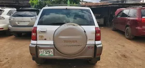 Toyota RAV4 2005 Silver