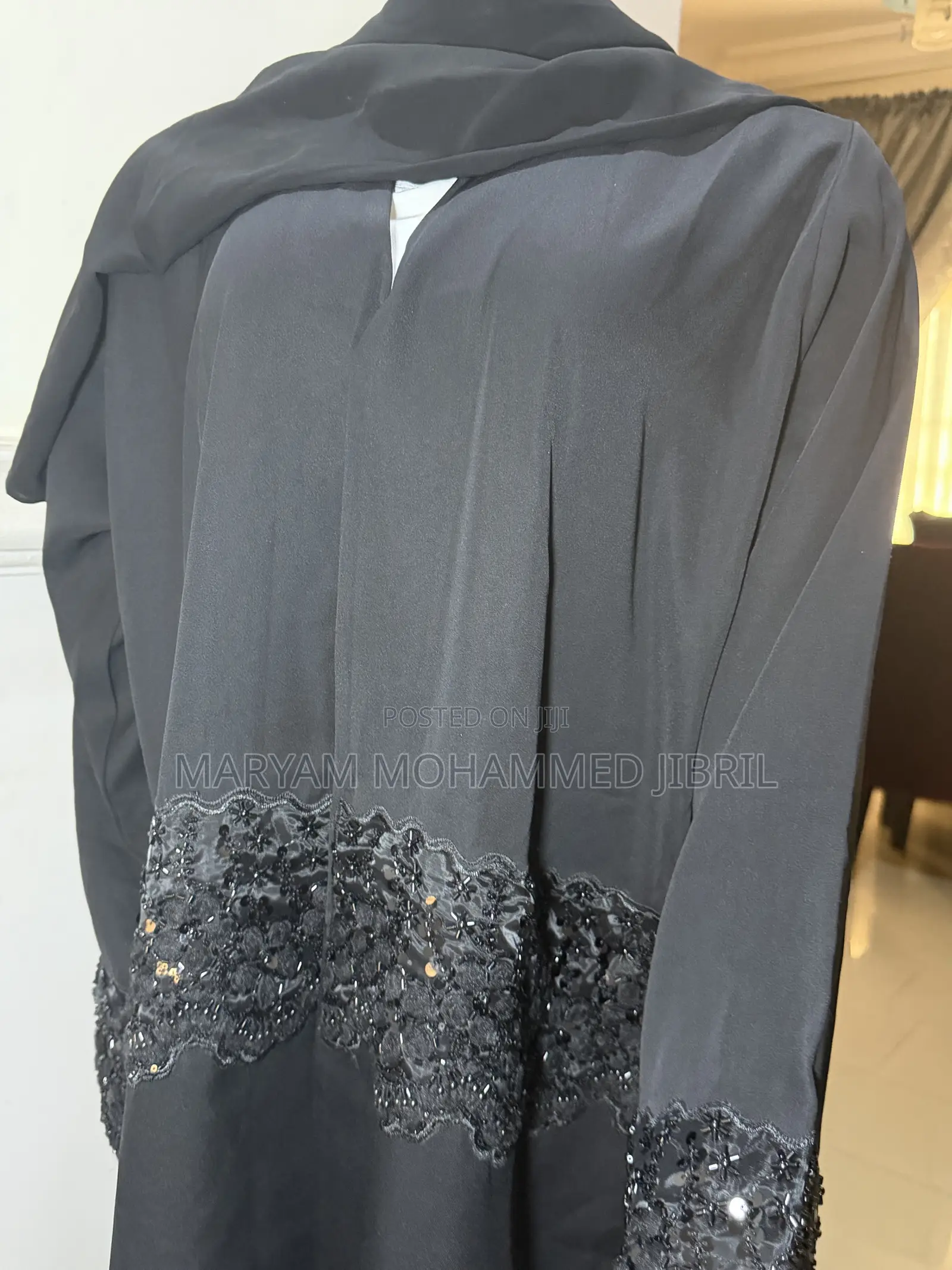 Saudi Abaya