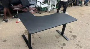 Curved Electric Gaming Table With Cup Holder.
