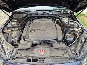 Mercedes-Benz E350 2016 Blue