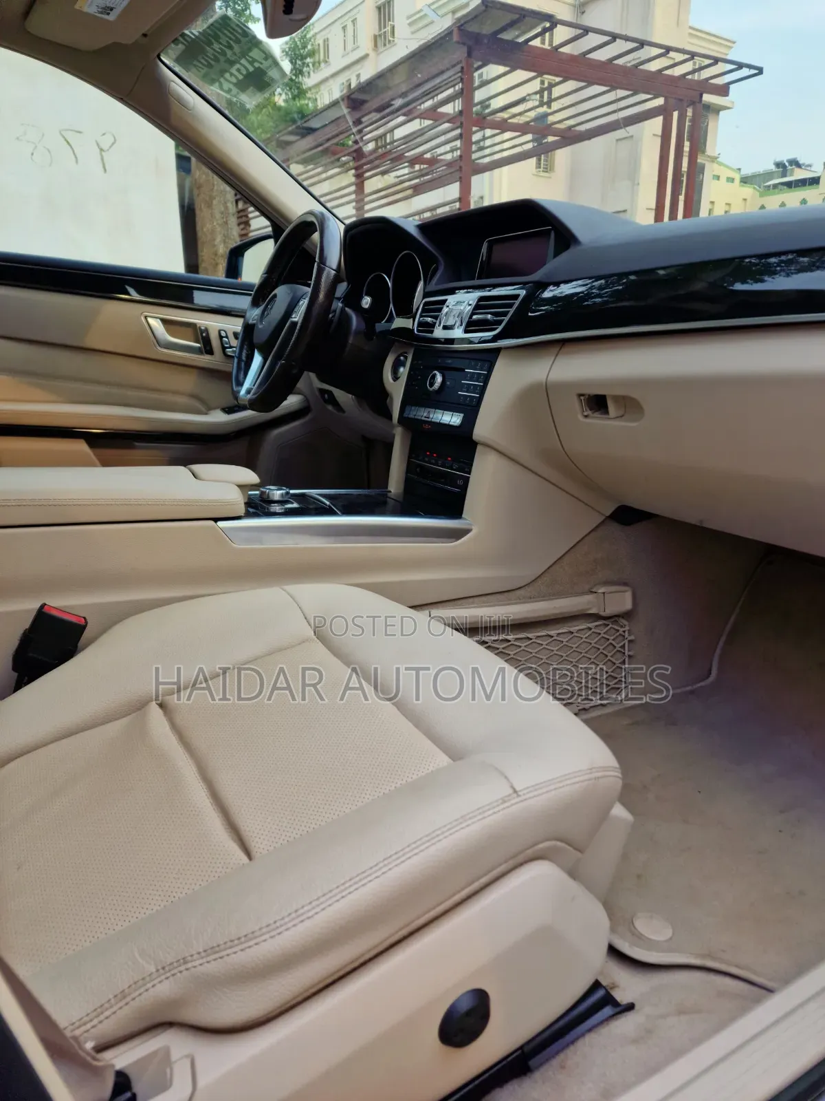 Mercedes-Benz E350 2016 Blue