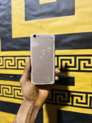 Vivo Y66i 32 GB Gold