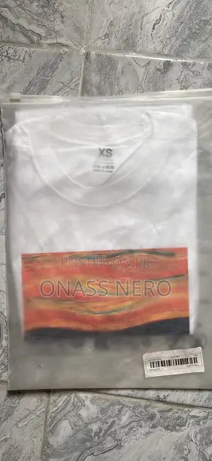 Clothing,Unisex T-Shirts,Round Necks,Brand New