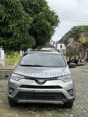 Toyota RAV4 SE AWD (2.5L 4cyl 6A) 2016 Silver
