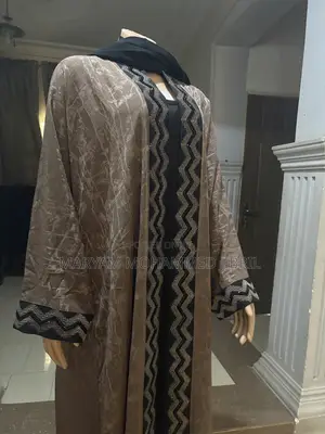 Saudi Abaya