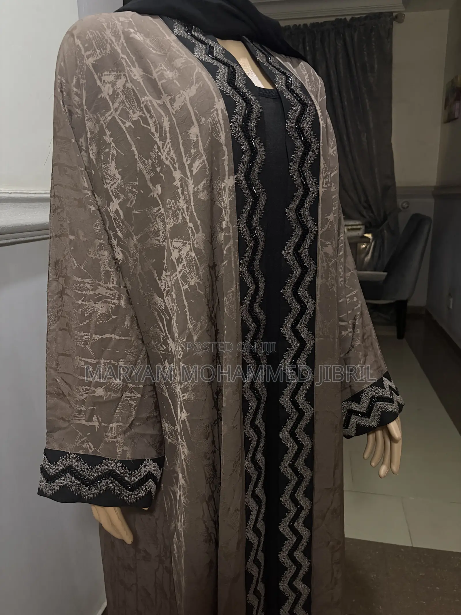 Saudi Abaya