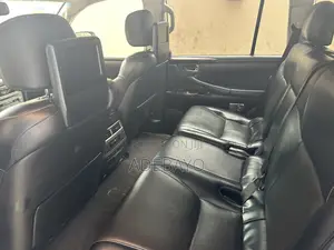 Lexus LX 570 AWD 2014 Gray
