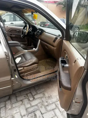 Honda Pilot 2004 Gold