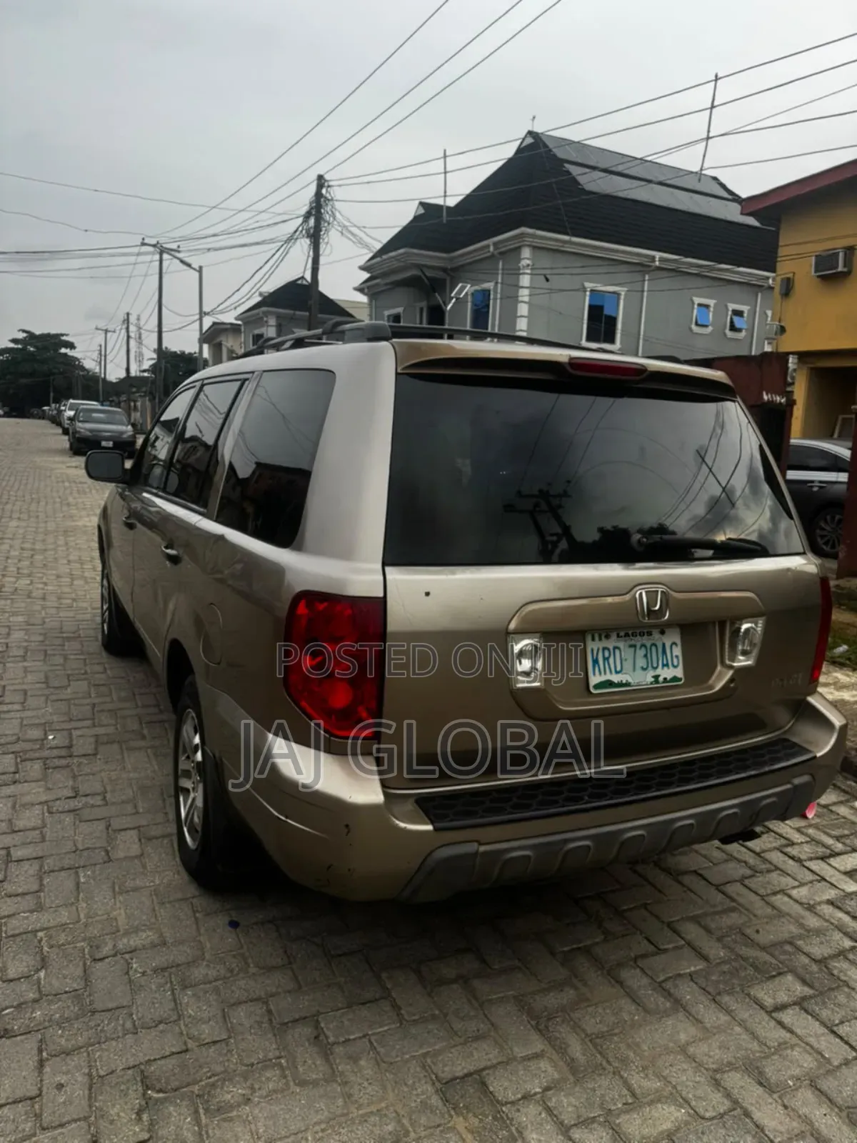 Honda Pilot 2004 Gold