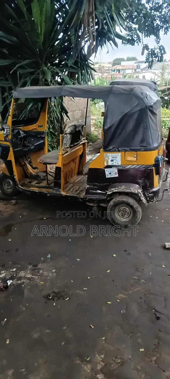 TVS 2021 Yellow